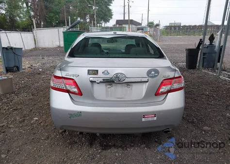 2011 Toyota Camry Xle z USA, uszkodzony, nr VIN 4T1BF3EK2BU196856